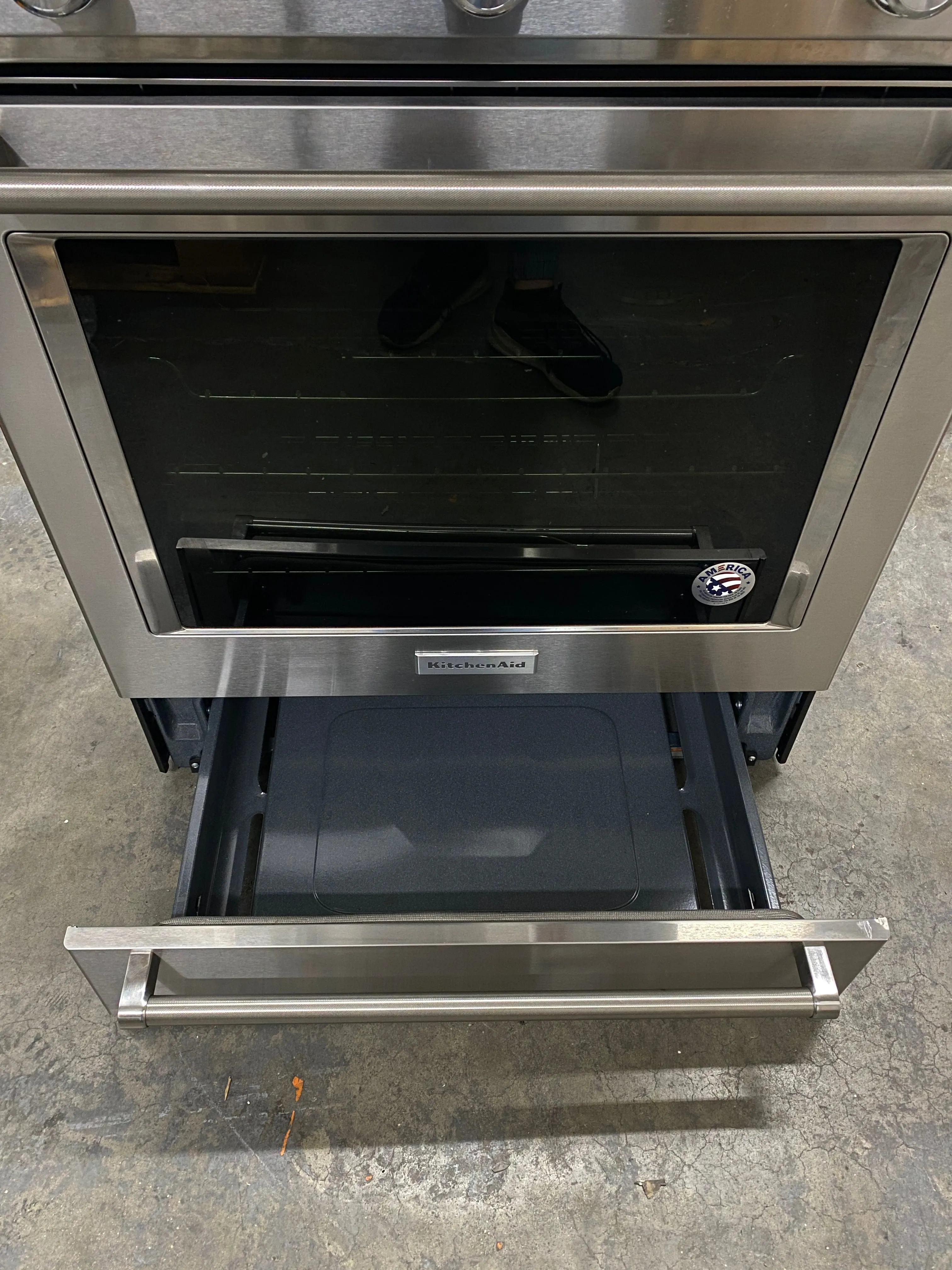 KitchenAid KSDB900ESS 30 Inch Slide-in Dual Fuel Range with 5 Sealed Burners, 19,000 BTU, 7.1 cu. ft. Total Capacity, Even-Heat True Convection, Baking Drawer and Wireless Probe: Stainless Steel